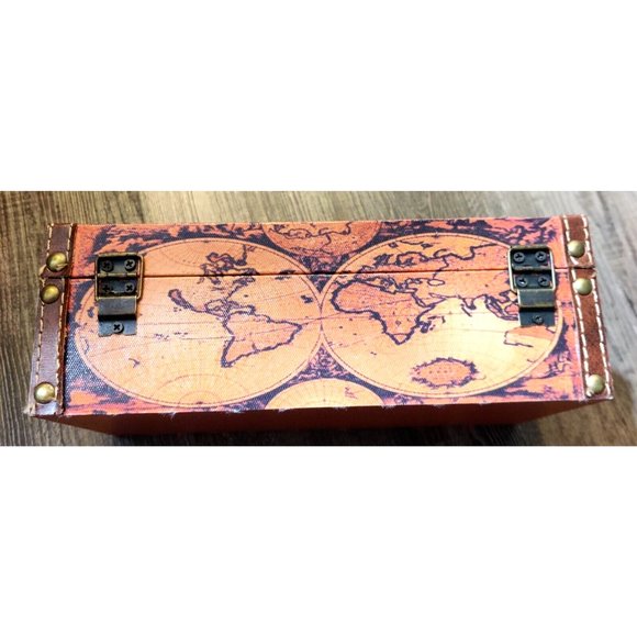 Retro World Map Tissue Box Holder / Faux Leather? Cover Rustic History Tabletop - Picture 4 of 12